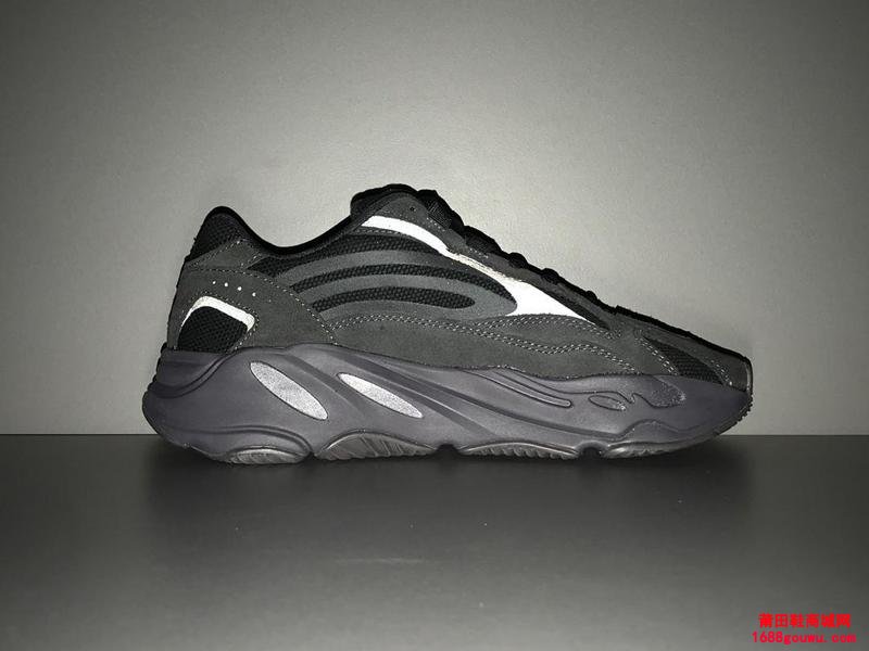 椰子700v2小方黑 顶级adidas yeezy 700